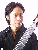 hinataprofile081102-4web